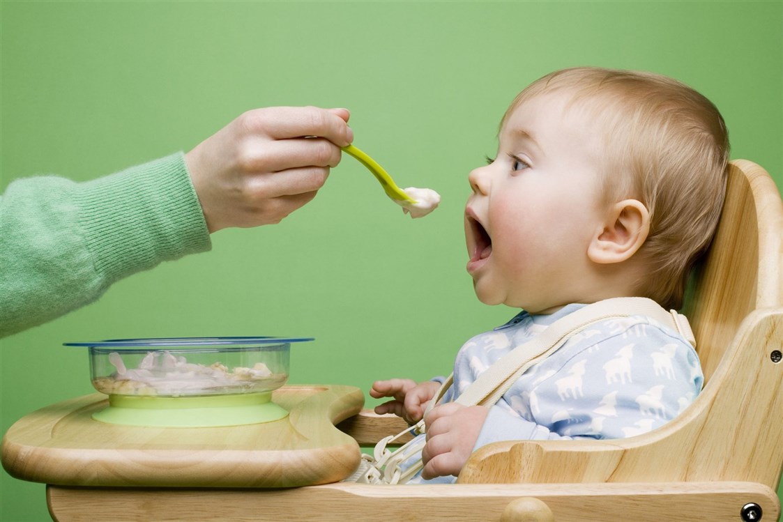 تنظيم وجبات الرضيع